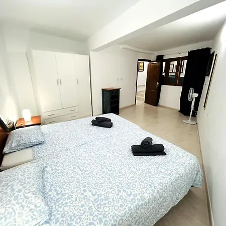 Apartament Serene Flores 1g With Pool